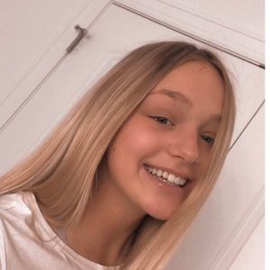 Meet your Posher, Ava